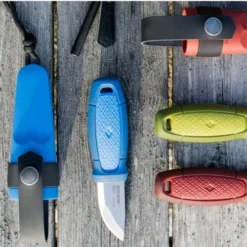 Morakniv Couteau De Survie Couteau De Cou Eldris Acier Sandvik - Bleu -Quechua Magasin couteau de survie couteau de cou eldris acier sandvik bleu 4