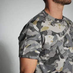 T-SHIRT RESISTANT 100 CAMO WOODLAND GRIS 12 T-SHIRT RESISTANT 100 CAMO WOODLAND GRIS -Quechua Magasin t shirt resistant 100 camo woodland gris 4