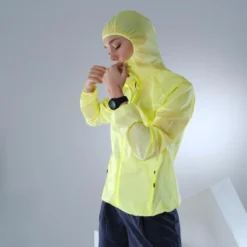 Quechua Veste Coupe Vent Ultra Légère De Randonnée Rapide Femme FH 500 Hélium Wind Jaune 8 Quechua Veste Coupe Vent Ultra Légère De Randonnée Rapide Femme FH 500 Hélium Wind Jaune -Quechua Magasin veste coupe vent ultra legere de randonnee rapide femme fh 500 helium wind jaune 3